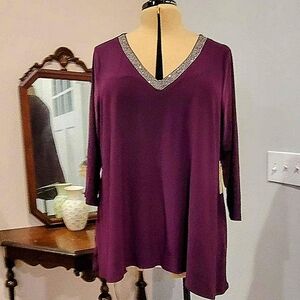 NWT 1X Purple Blouse w/Silver Sparkly Neckline
